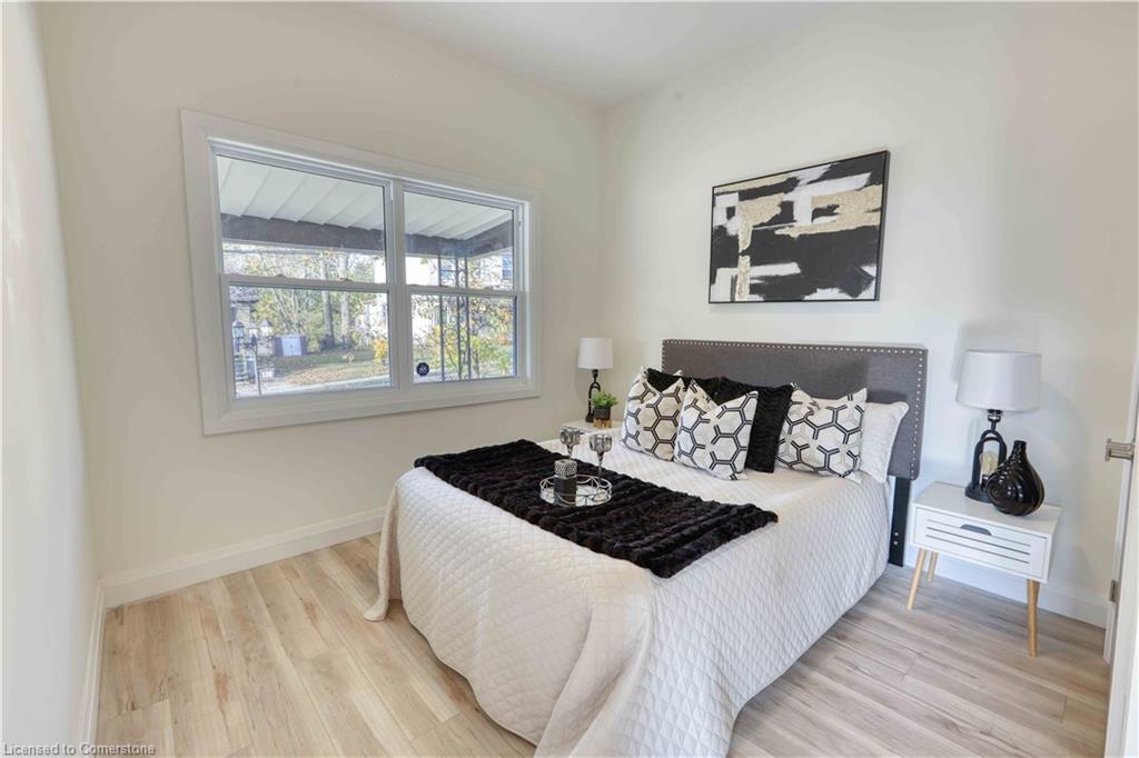 130 Clarence Street Property Photo 6