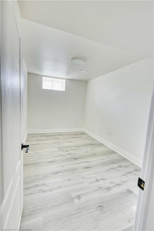 130 Clarence Street Property Photo 17