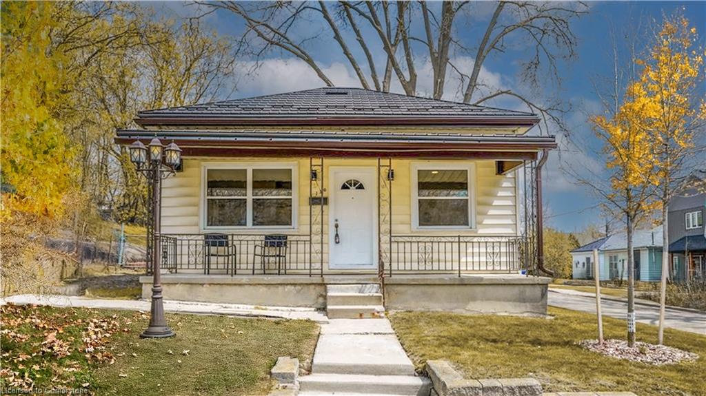 130 Clarence Street Property Photo 28