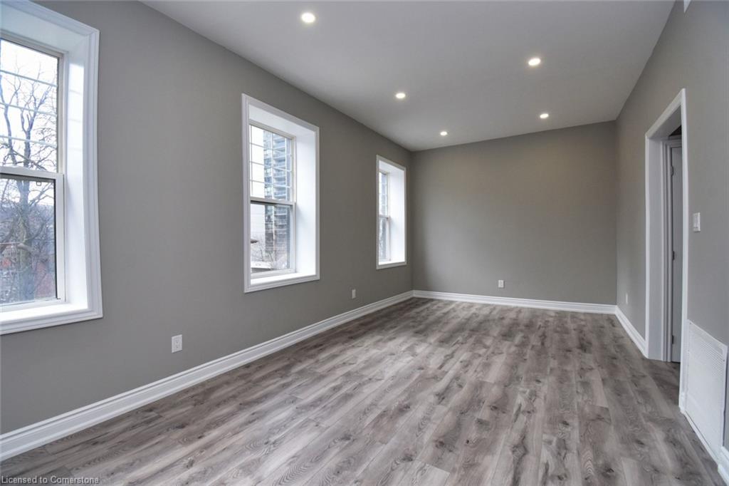 2-98 Duke Street Property Photo 5