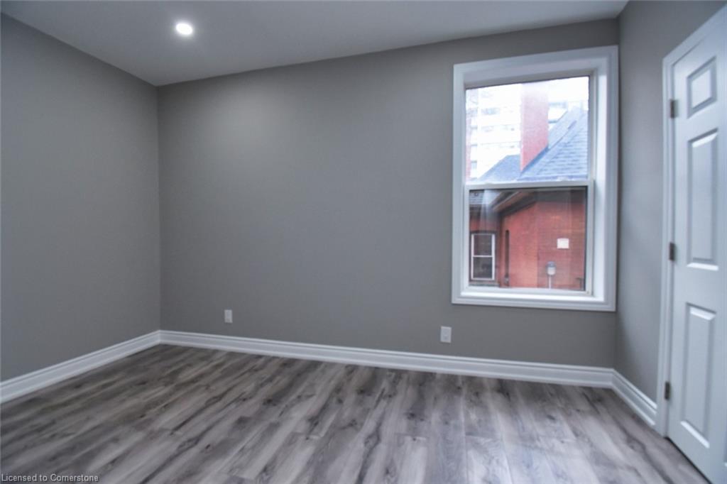 2-98 Duke Street Property Photo 17