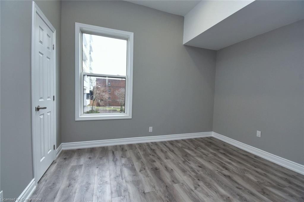 2-98 Duke Street Property Photo 20