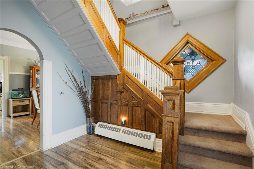 66 King Street E Property Photo 19