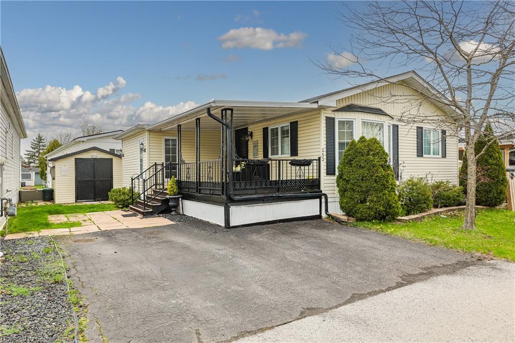 353-3033 Townline Road Property Photo 1