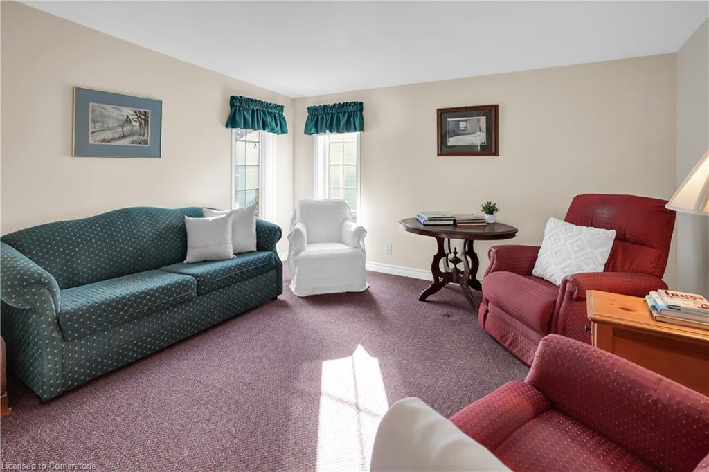 353-3033 Townline Road Property Photo 6