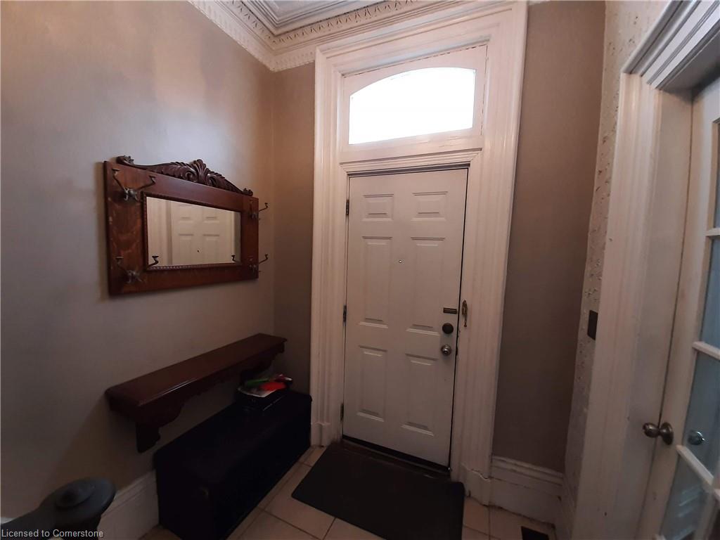 125 Charlotte Street Property Photo 5