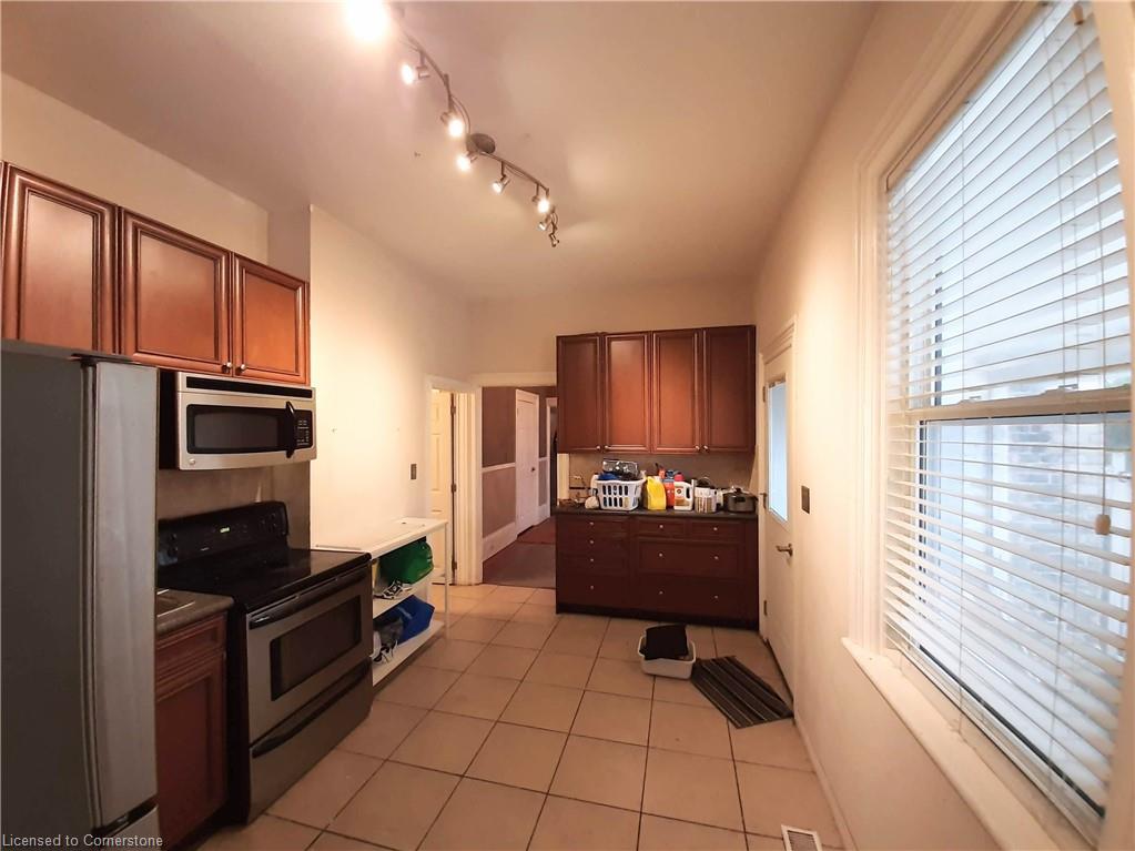 125 Charlotte Street Property Photo 17