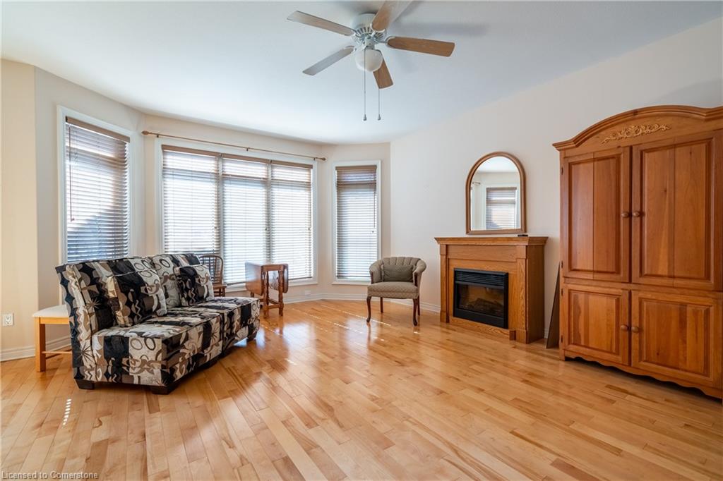 16-35 Scullers Way Property Photo 6