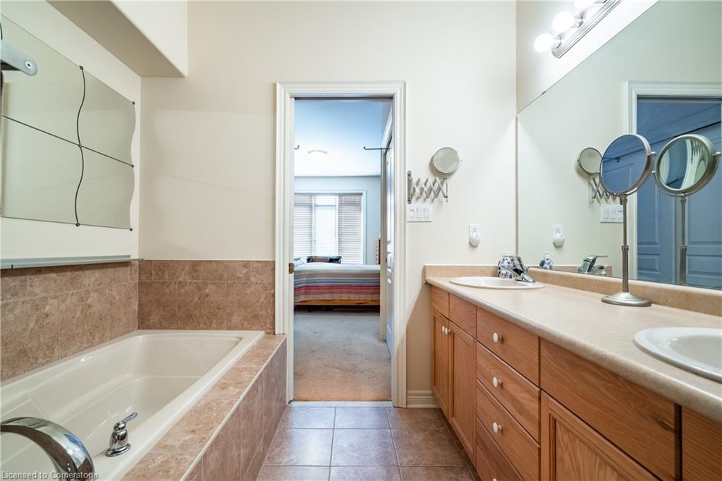 16-35 Scullers Way Property Photo 18