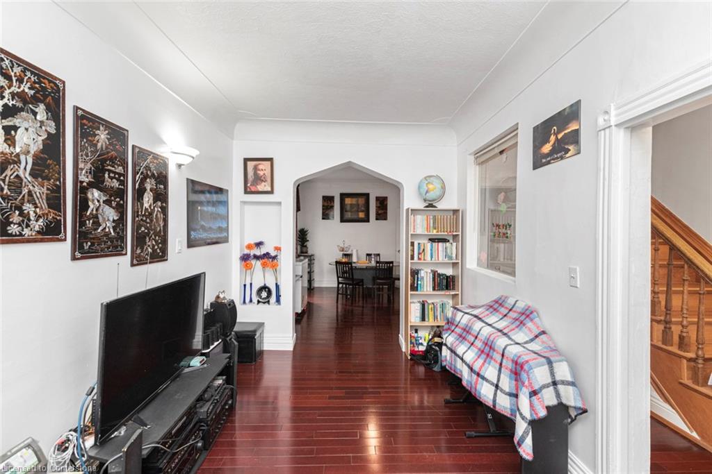 47 Clyde Street Property Photo 9
