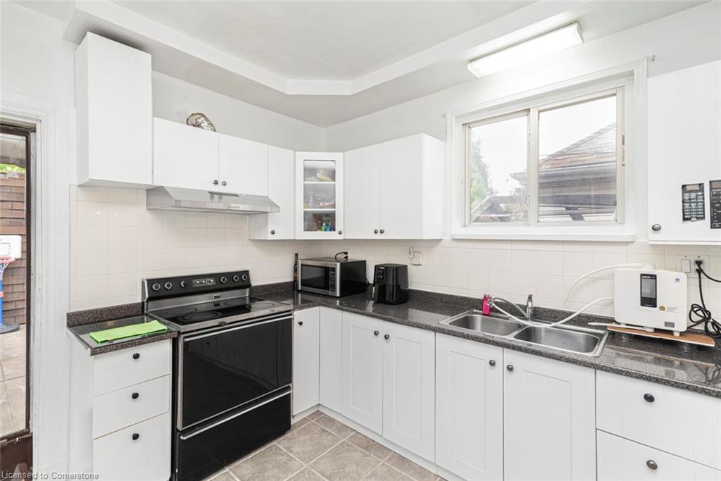 47 Clyde Street Property Photo 18
