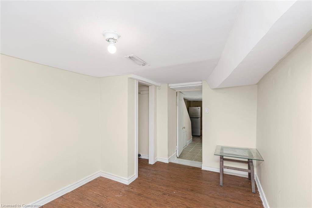 47 Clyde Street Property Photo 37