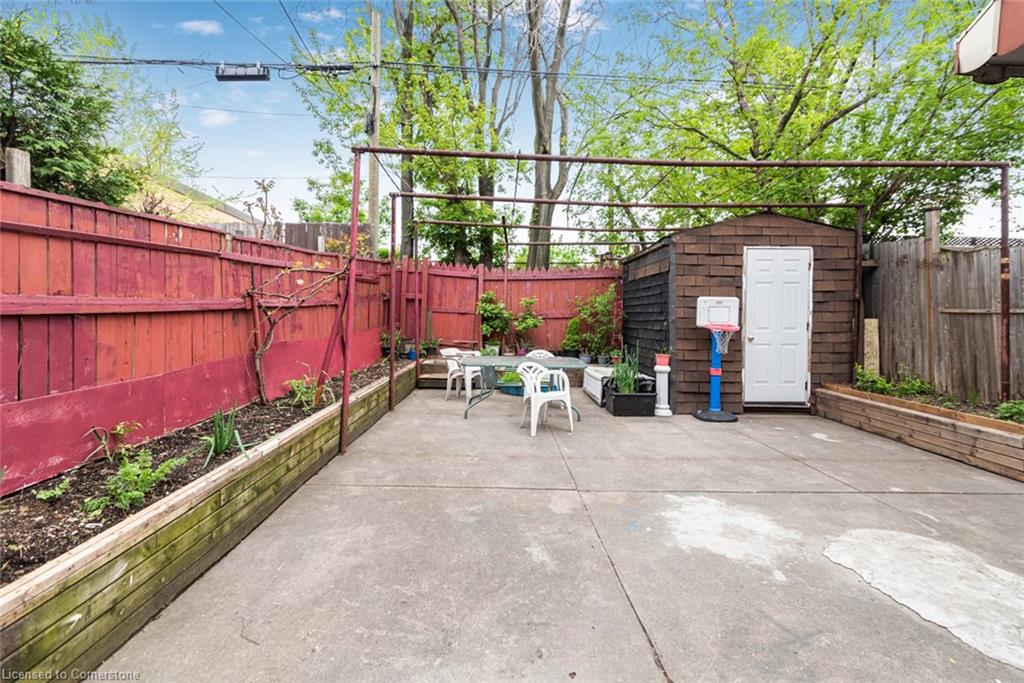 47 Clyde Street Property Photo 45