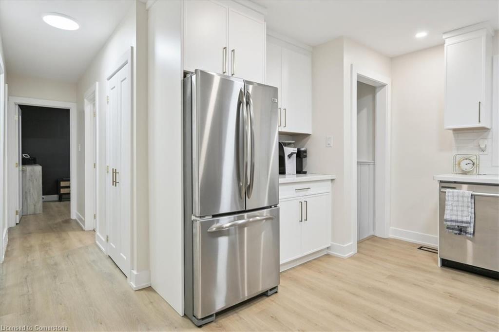 72 West 25th Street Property Photo 22