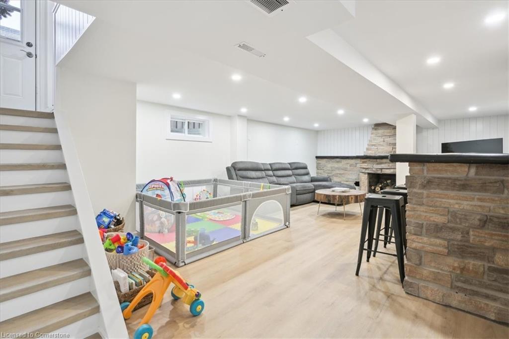72 West 25th Street Property Photo 28