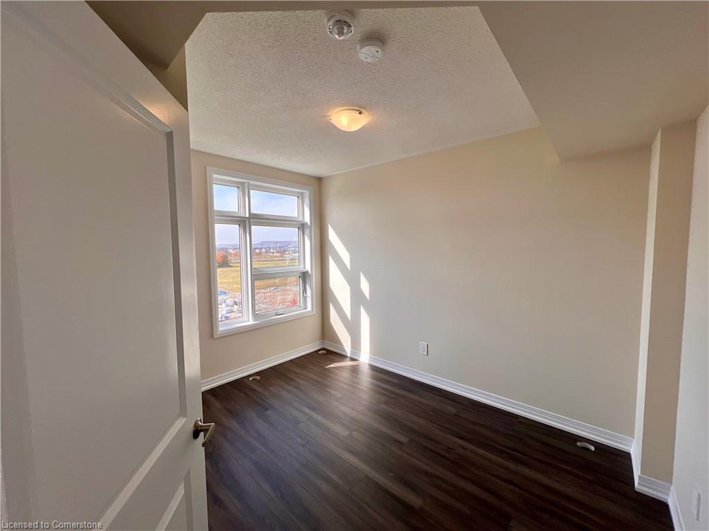1565 Rose Way Property Photo 11
