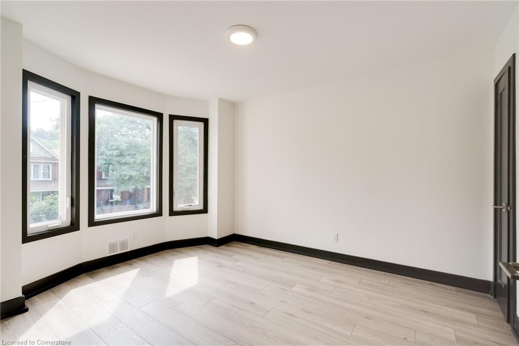 183 Maplewood Avenue Property Photo 15
