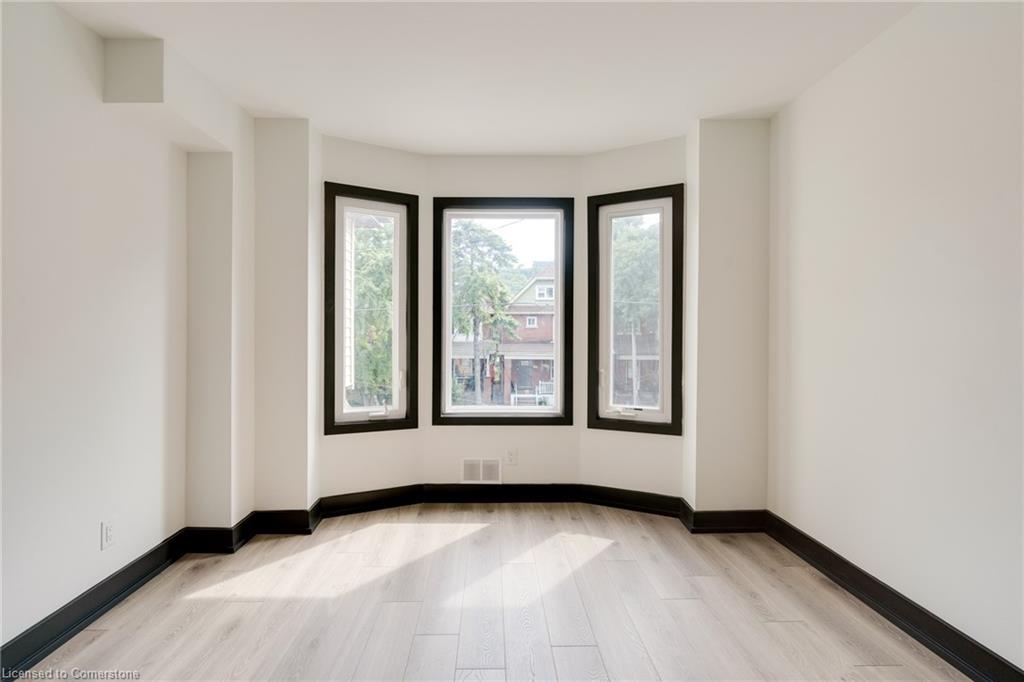 183 Maplewood Avenue Property Photo 21