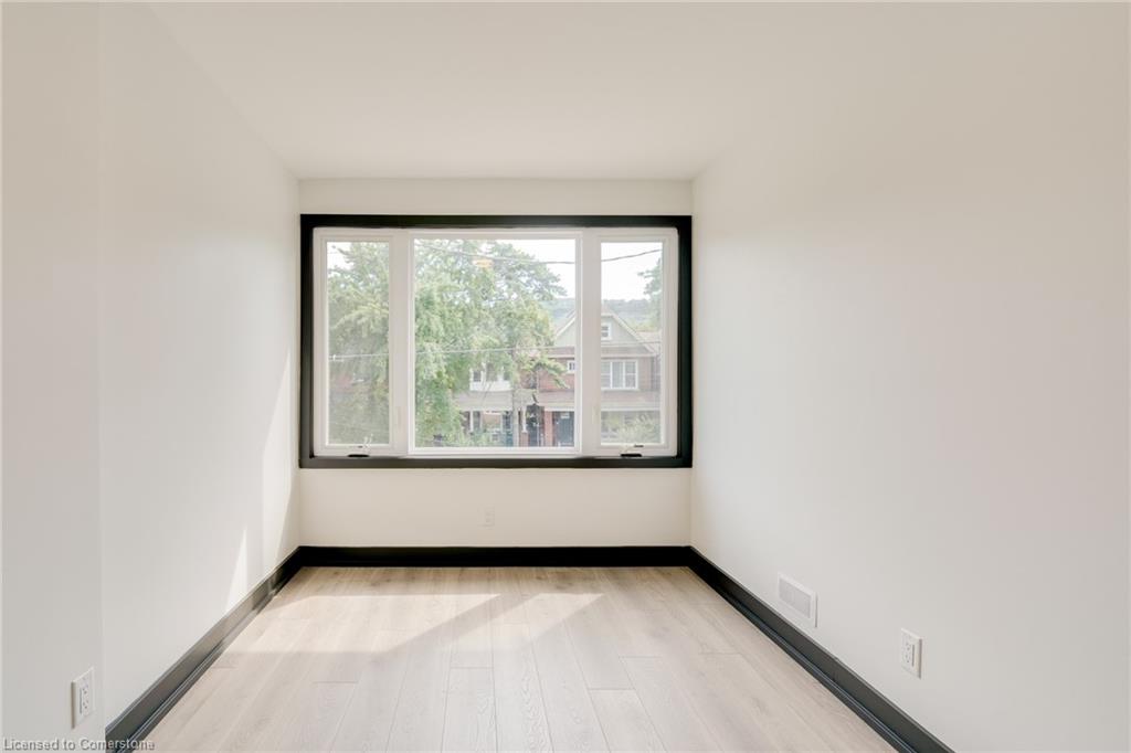 183 Maplewood Avenue Property Photo 23