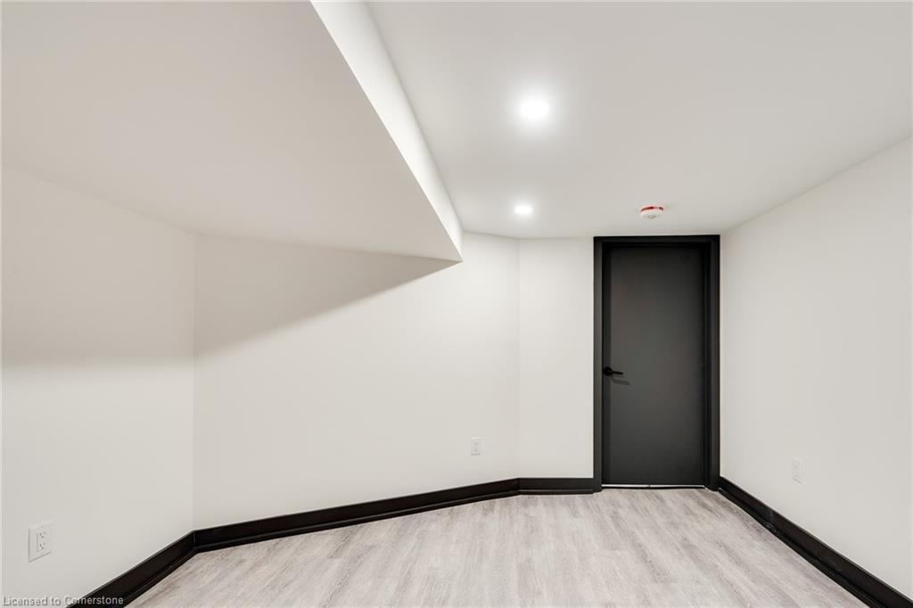 183 Maplewood Avenue Property Photo 37