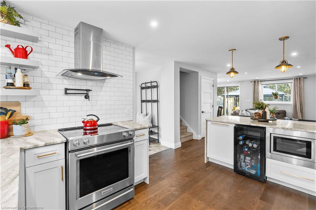 5-684 Dynes Road Property Photo