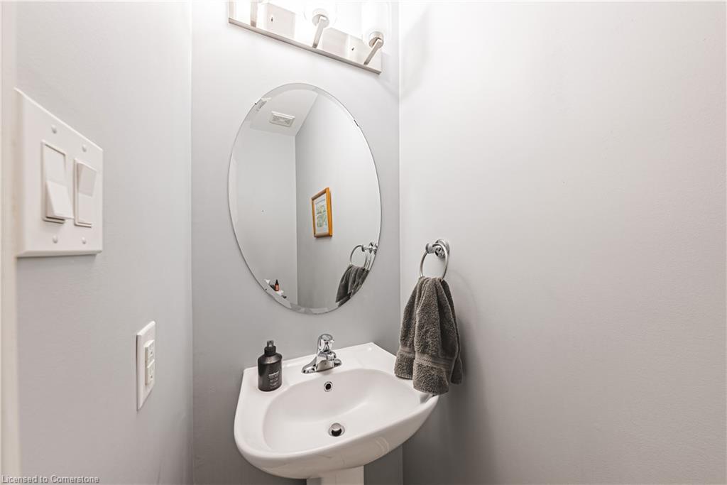 65 Glendarling Crescent Property Photo 5