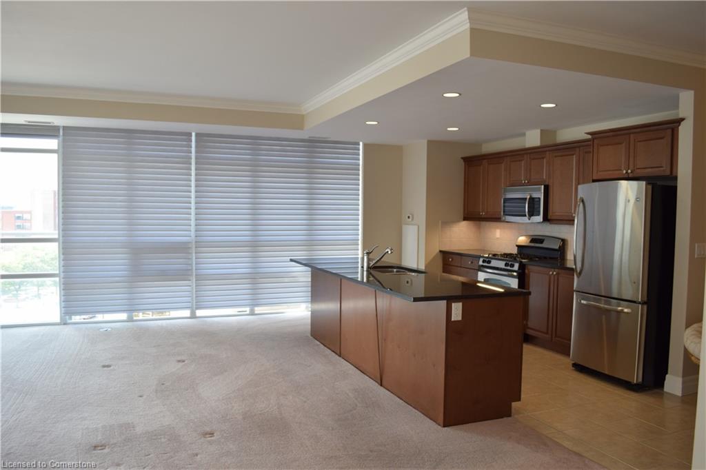 603-360 Pearl Street Property Photo 6