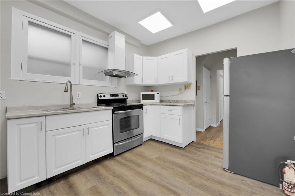 59 Cannon Street W Property Photo 6