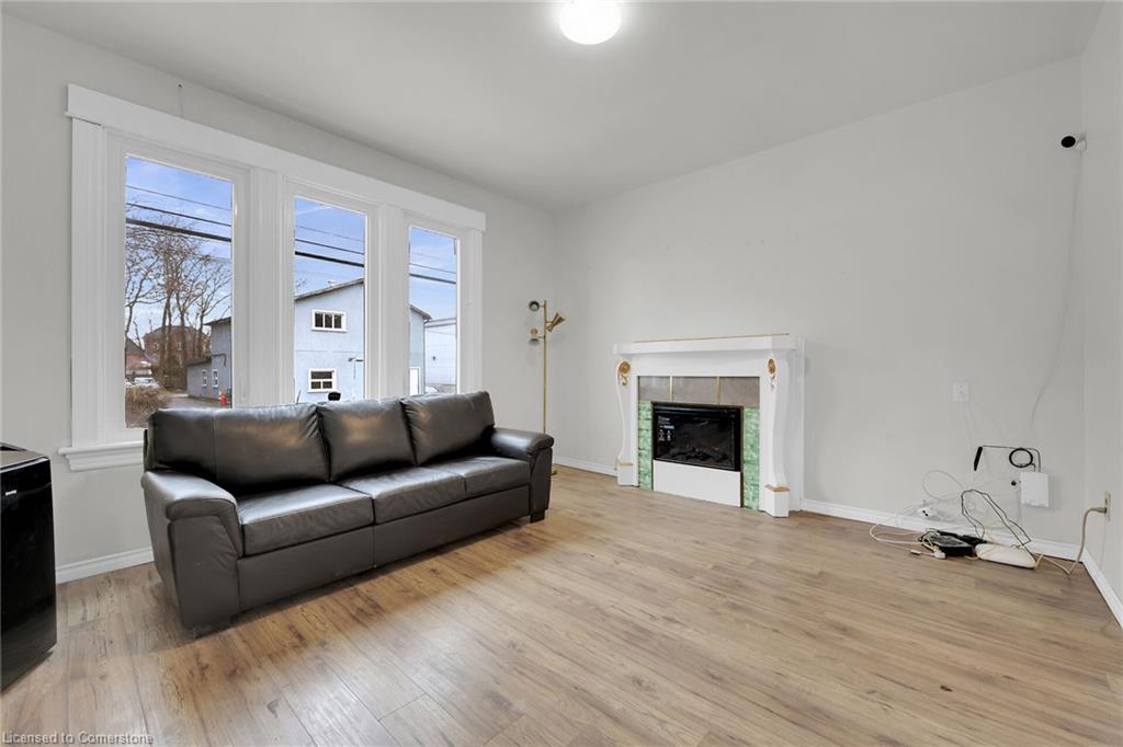 59 Cannon Street W Property Photo 13