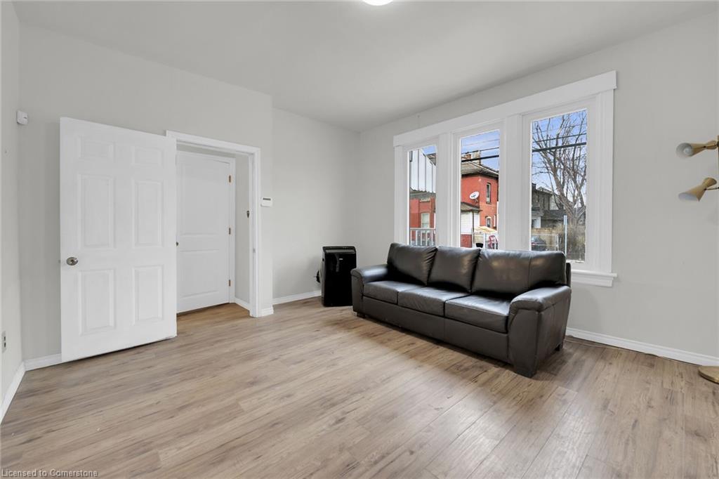 59 Cannon Street W Property Photo 14
