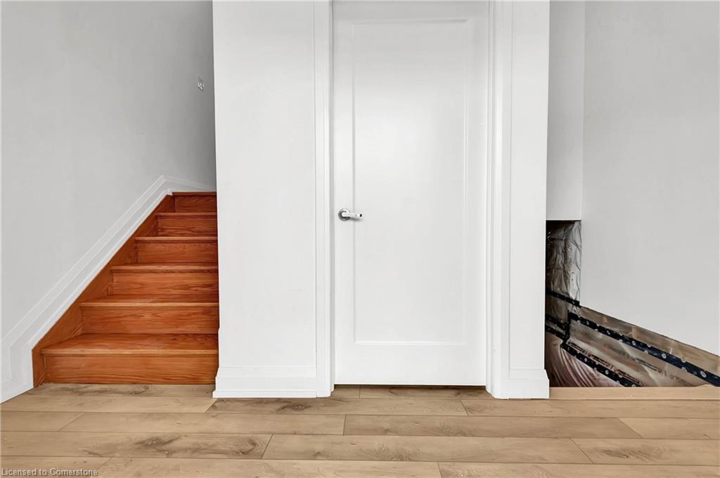 182 Commercial Street Property Photo 4