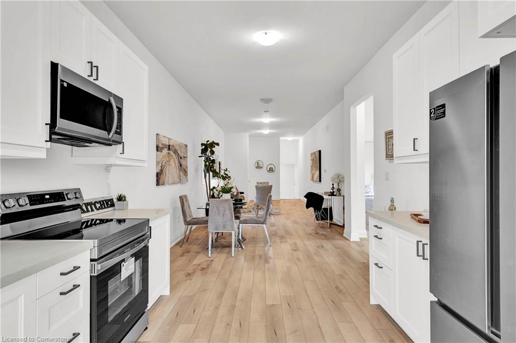 182 Commercial Street Property Photo 9