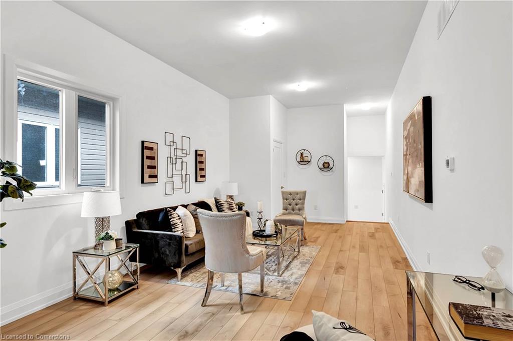 182 Commercial Street Property Photo 10