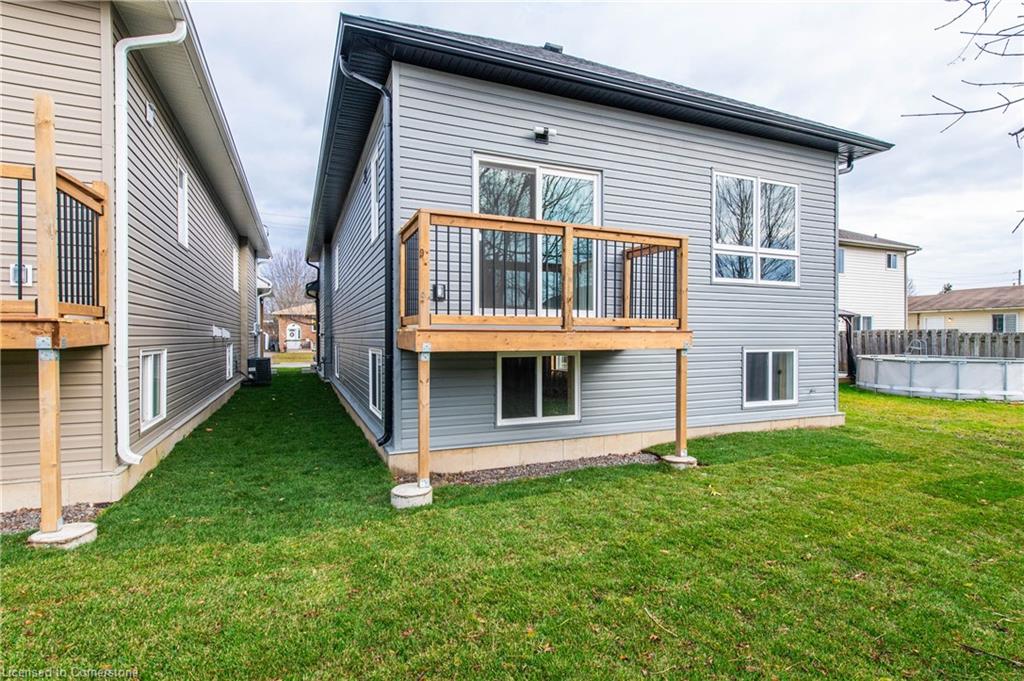 182 Commercial Street Property Photo 29