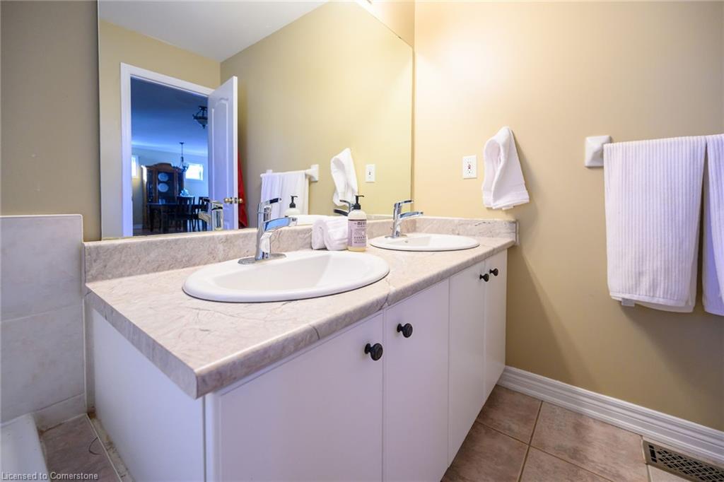86 Griffith Drive Property Photo 21