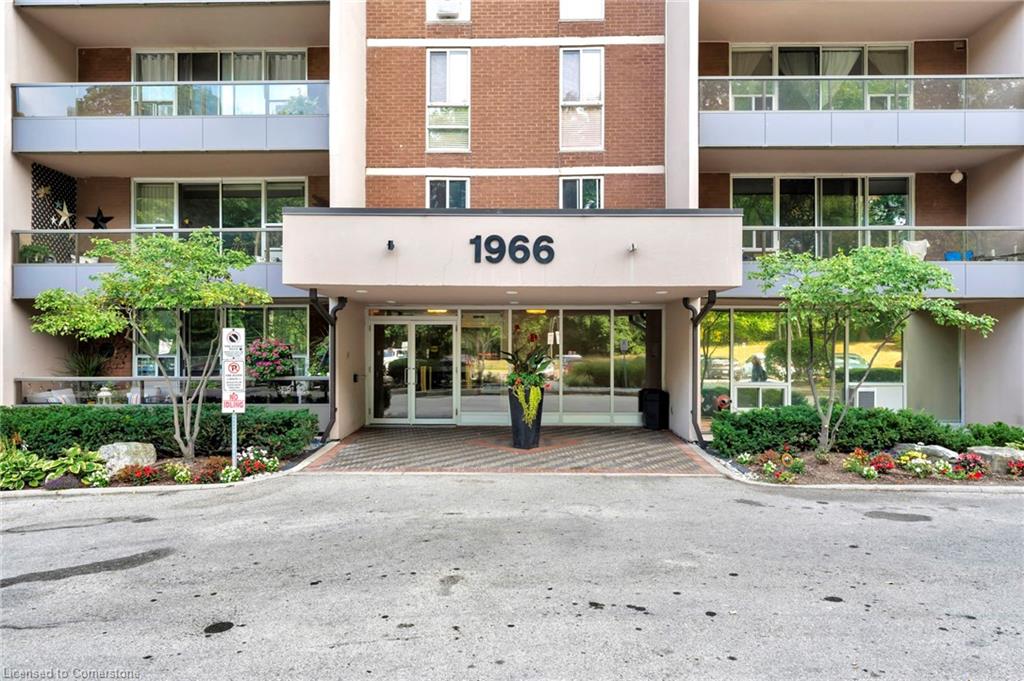 507-1966 Main Street W Property Photo 4
