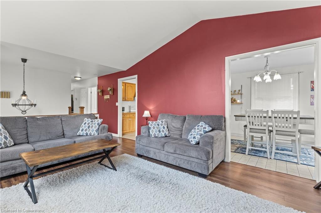 550 Albany Street Property Photo 11