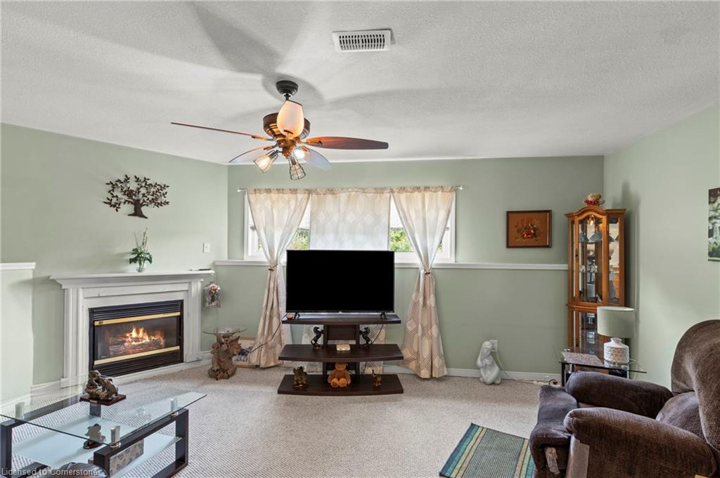 550 Albany Street Property Photo 32