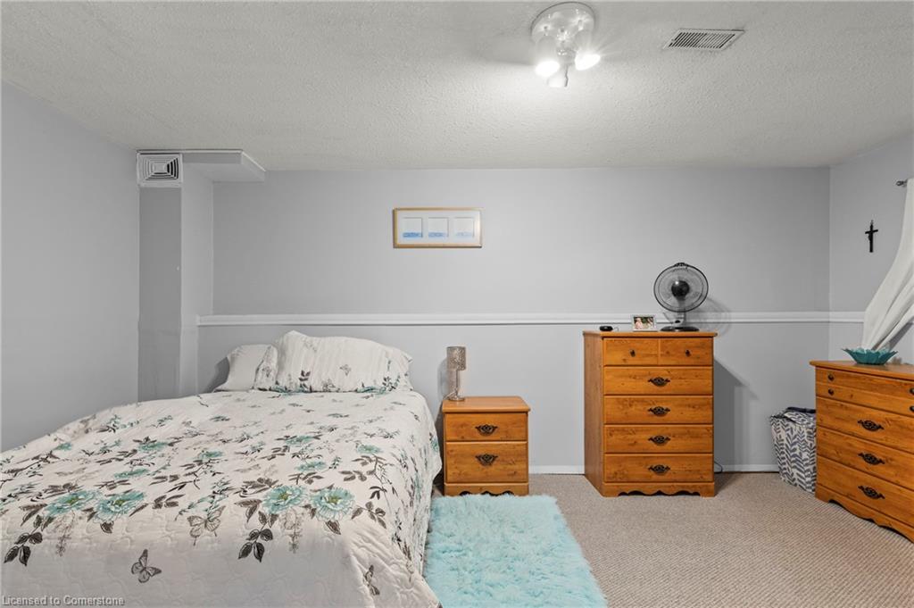 550 Albany Street Property Photo 33