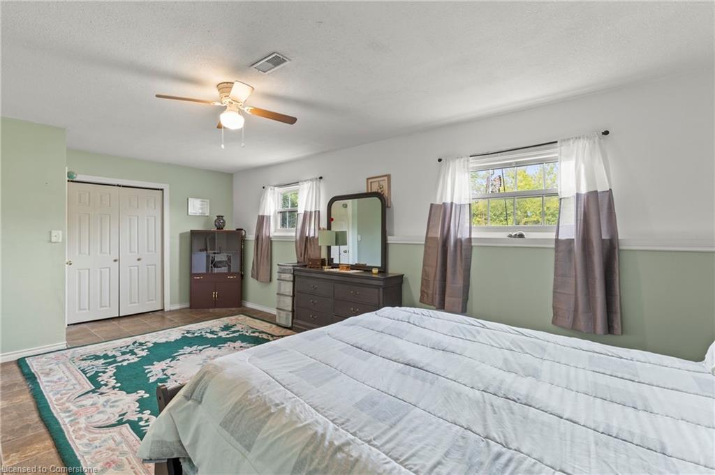 550 Albany Street Property Photo 37