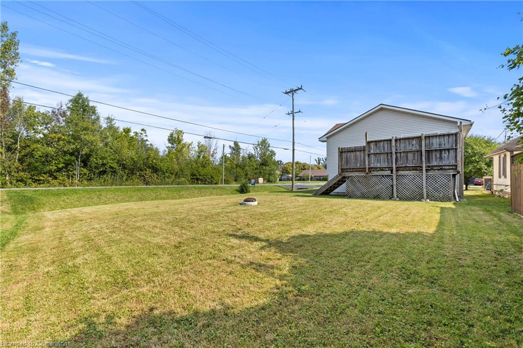 550 Albany Street Property Photo 44