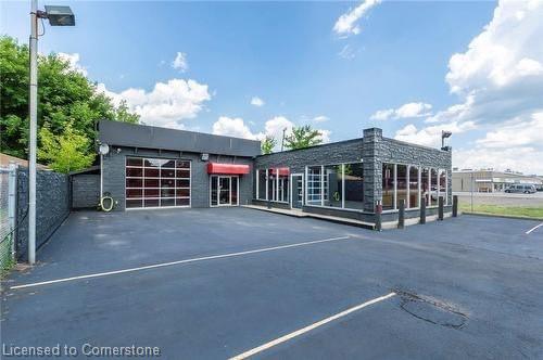 577 Burlington Street E Property Photo 1