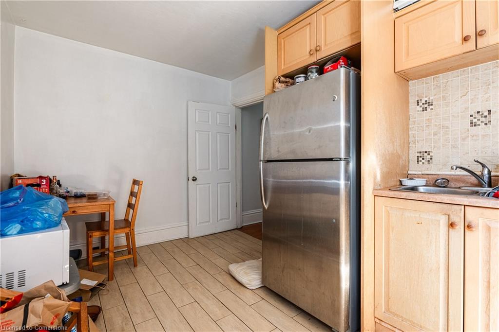55 Cannon Street W Property Photo 5