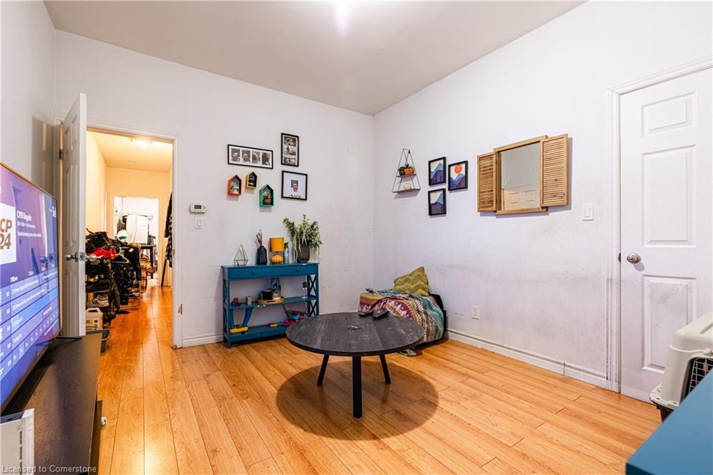 55 Cannon Street W Property Photo 7