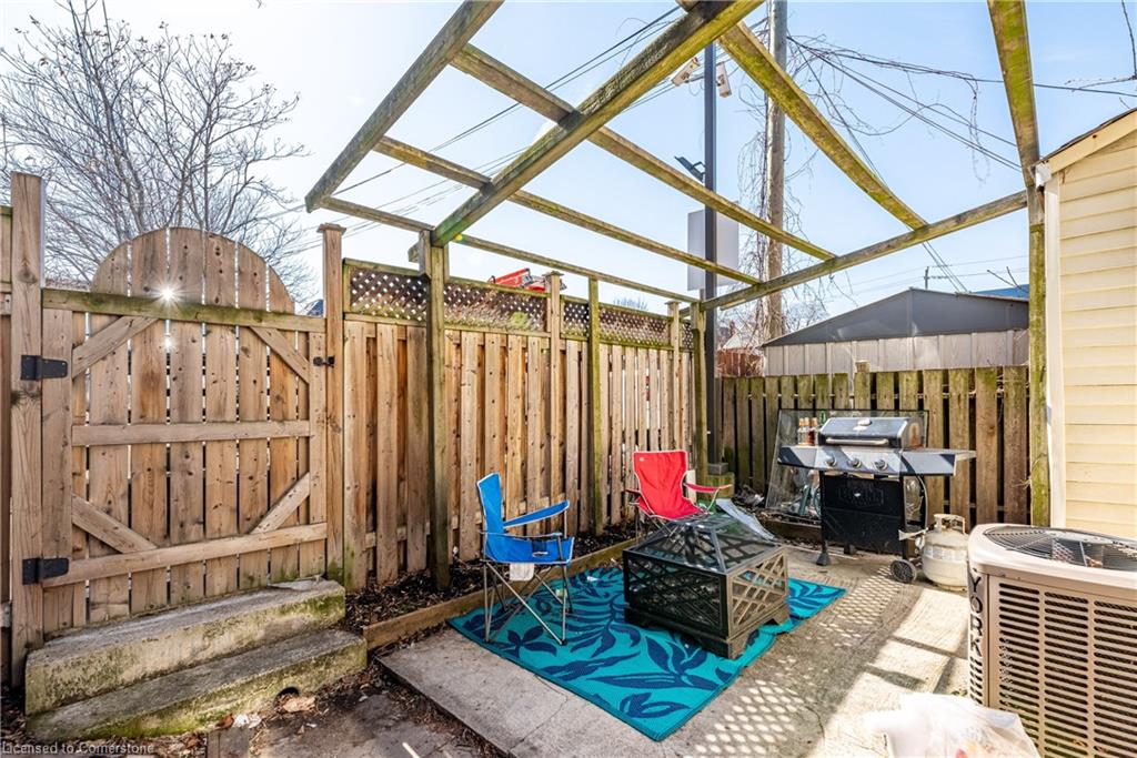 55 Cannon Street W Property Photo 14