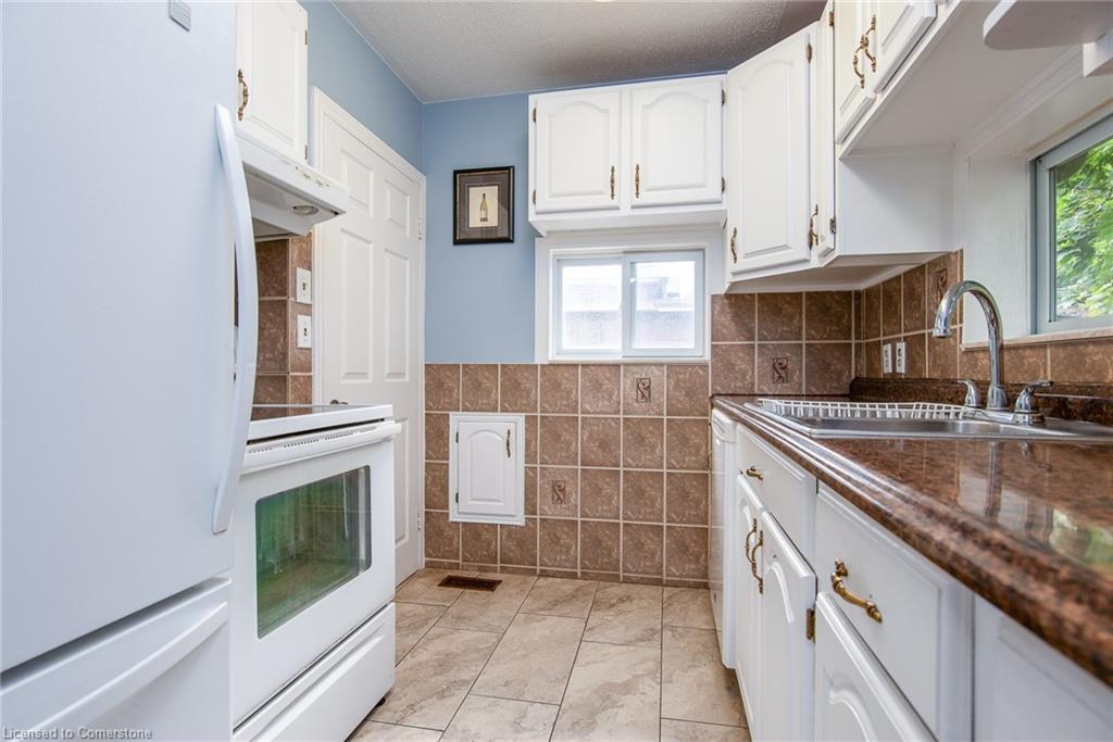 80 Clive Road Property Photo 14