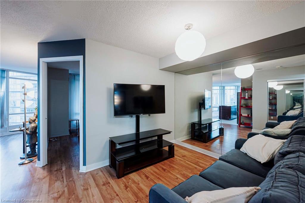 2209-361 Front Street W Property Photo 6
