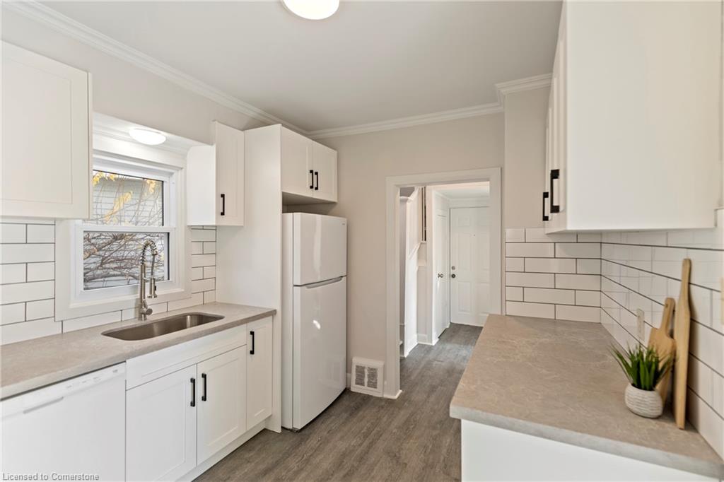4599 Fourth Avenue Property Photo 11
