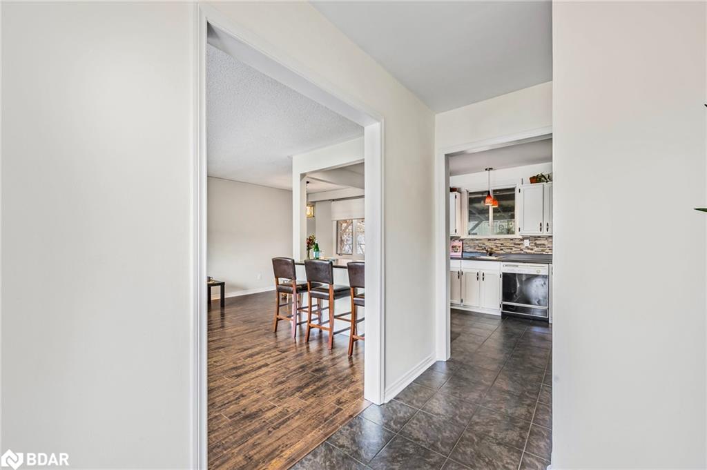 12 Curtiss Court Property Photo 8