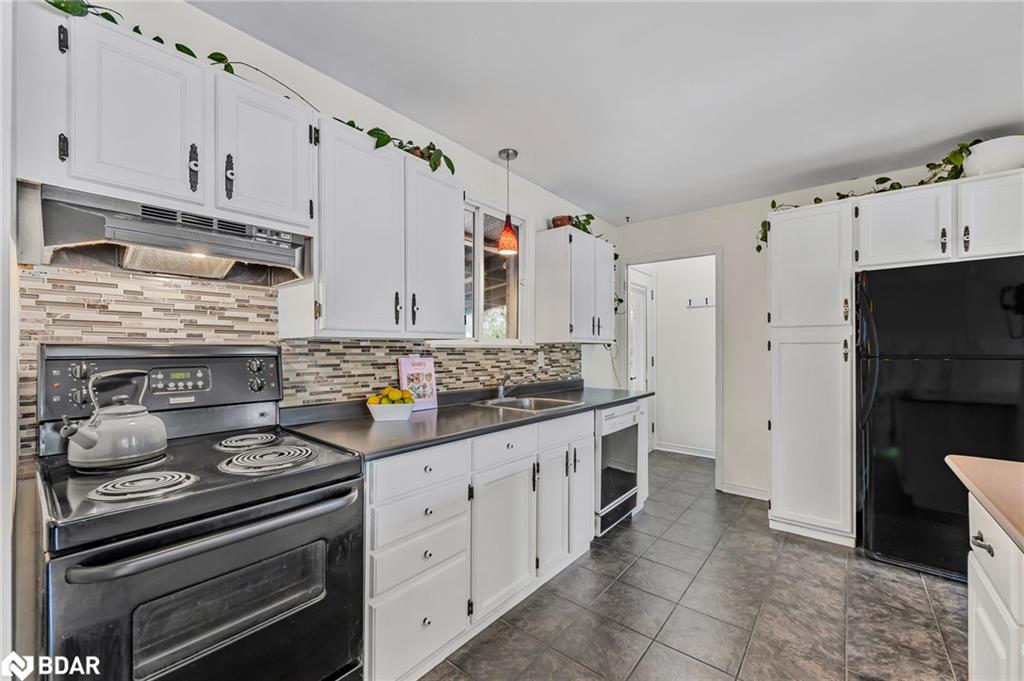 12 Curtiss Court Property Photo 17